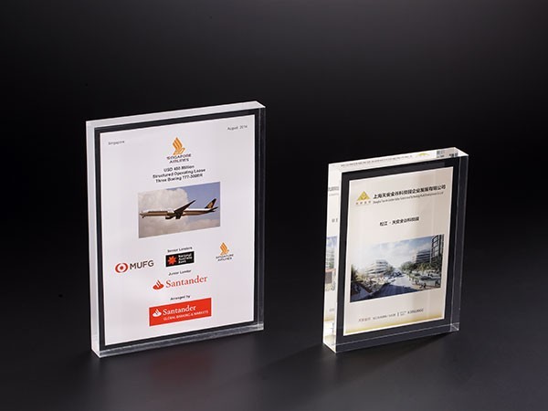 亞克力展示臺(tái)亞克力展示臺(tái)